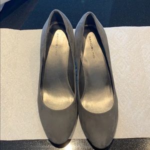 Never been worn Bandolino wedges